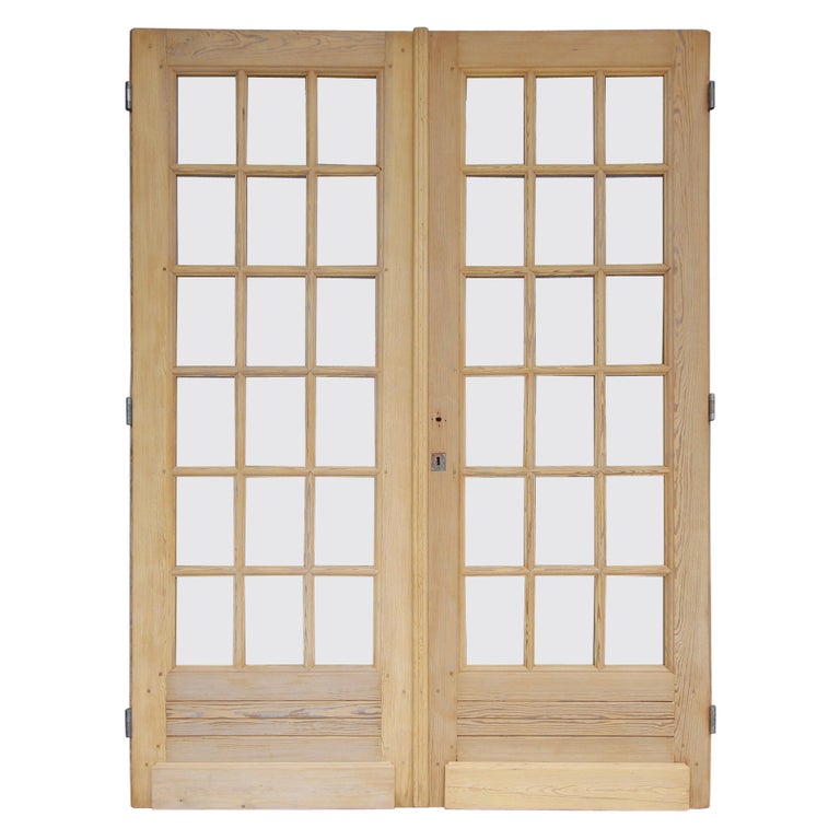 Early 20th Century French Glazed Double Door Made of Pine For Sale