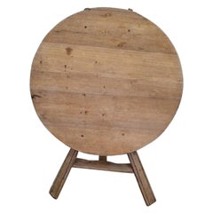 Round Tilt-Top Table with Tripod Base, FR-1083