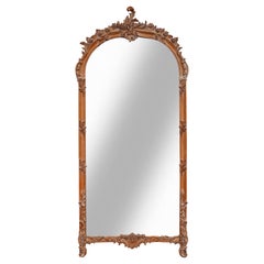 Grand miroir en bois sculpté à la main