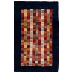 Tapis persan moderne Gabbeh multicolore en laine géométrique fait à la main