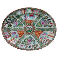 Medium Size Chinese Rose Medallion Porcelain Plater, Ric 058