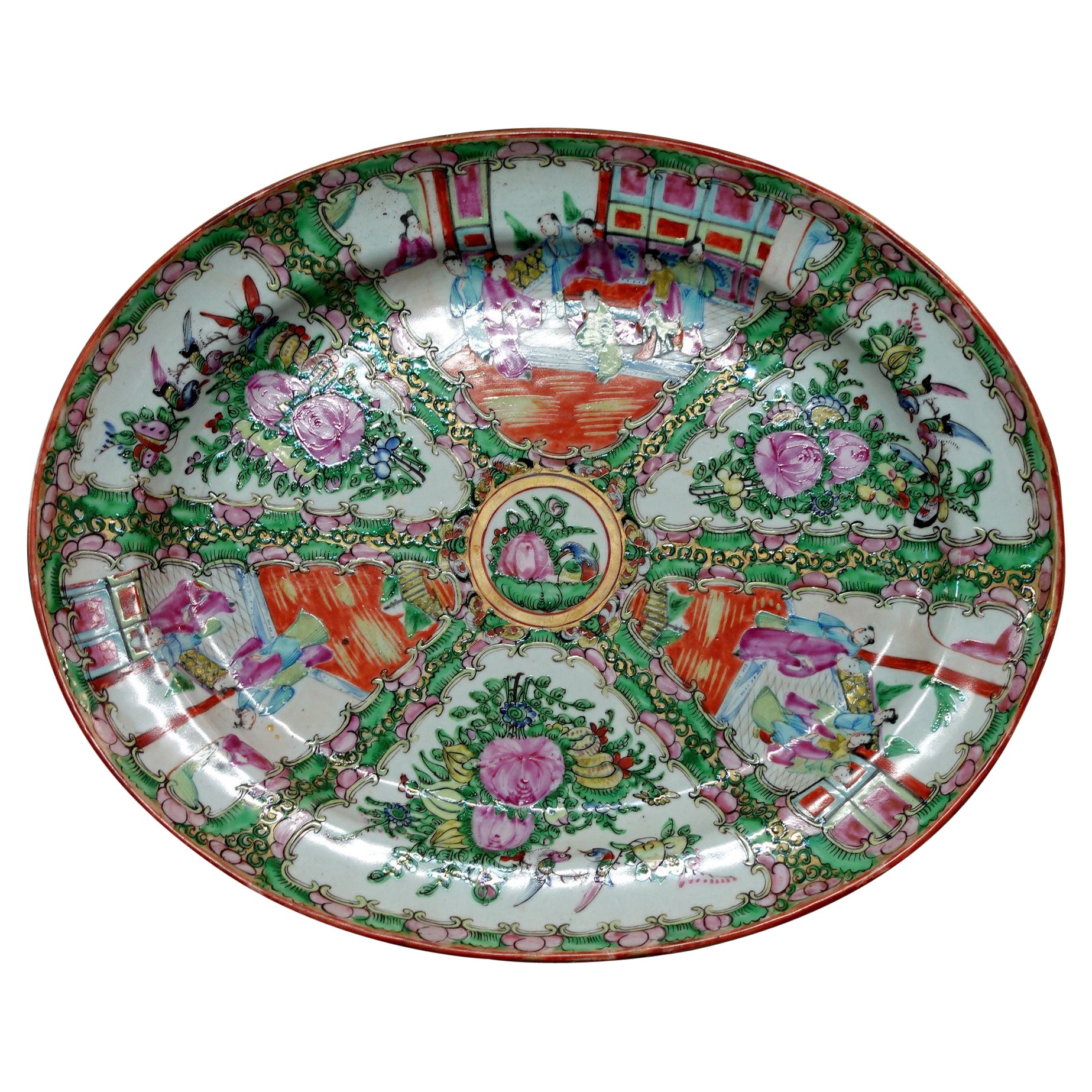 Grand plateau en porcelaine chinois à médaillon de rose, Ric 059 en vente