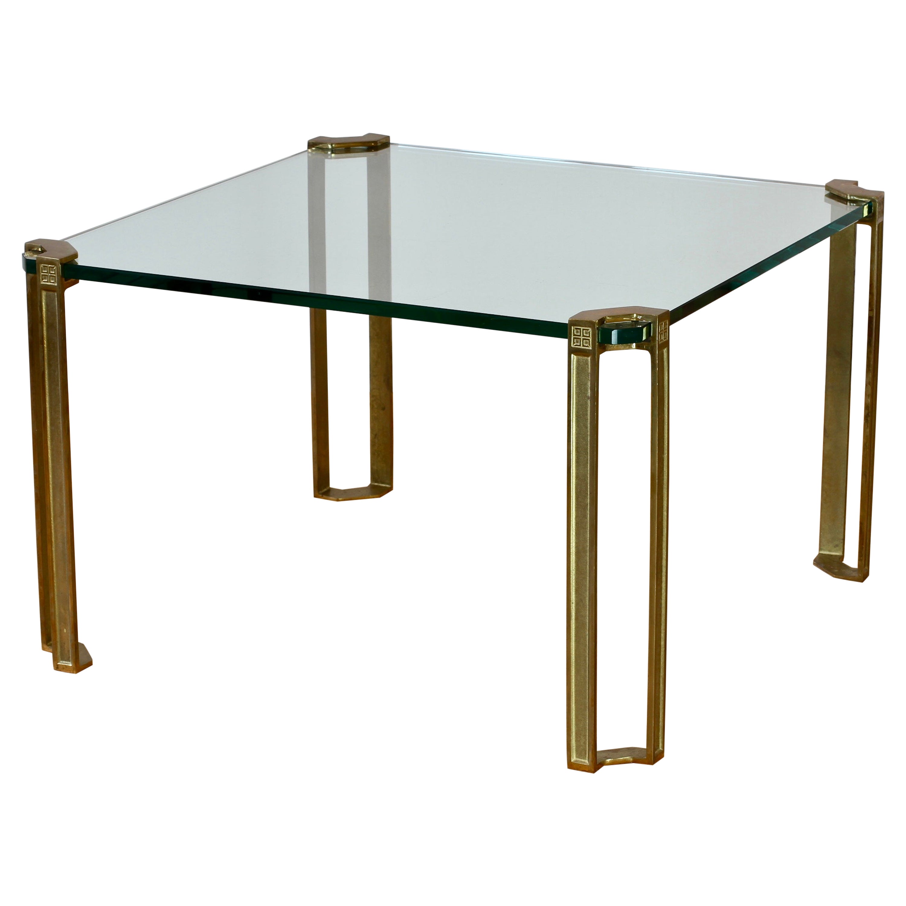 Quadratischer Couchtisch oder Beistelltisch aus Glas und gegossenem Messing von Peter Ghyczy T24, 1970er Jahre im Angebot