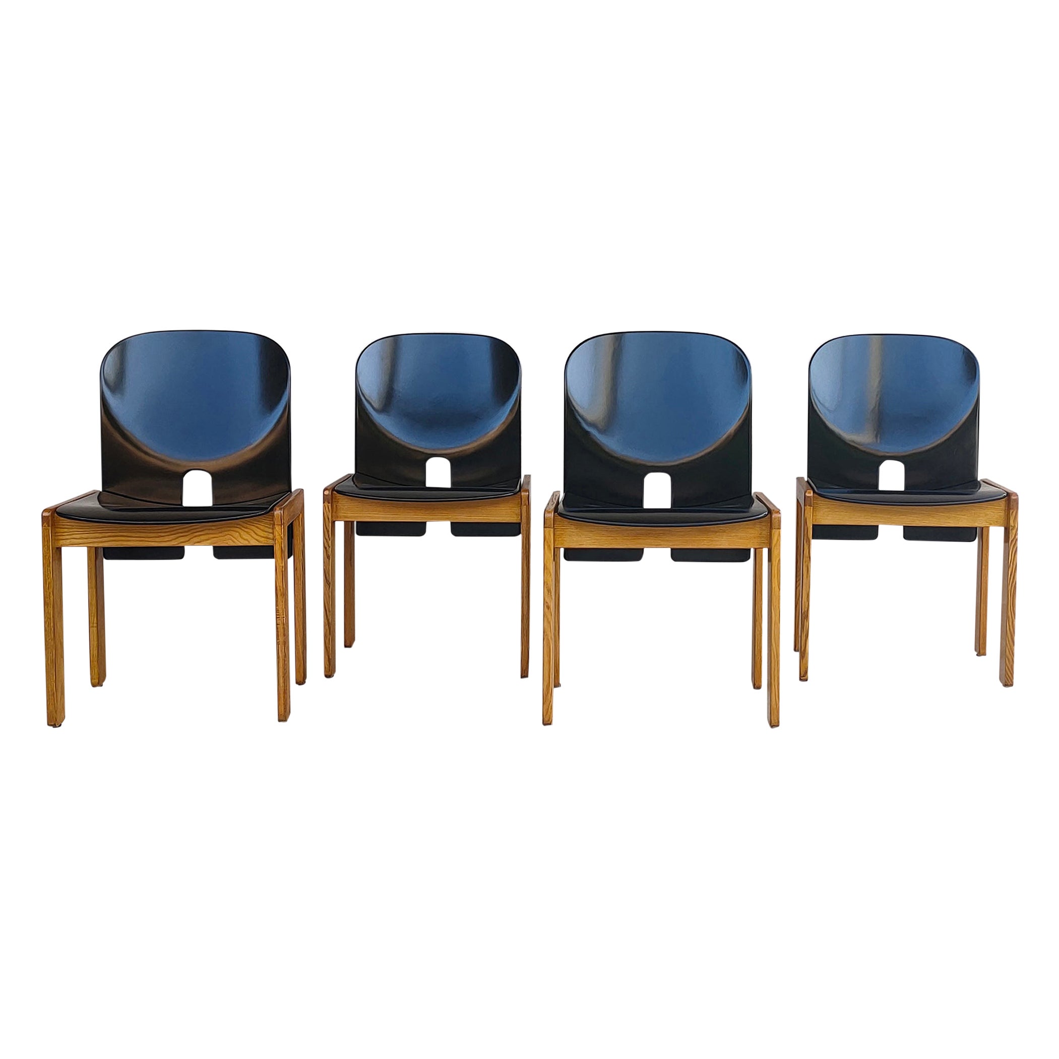 Afra & Tobia Scarpa Set of Four 121 Chairs by Cassina 1960s Italy  For Sale