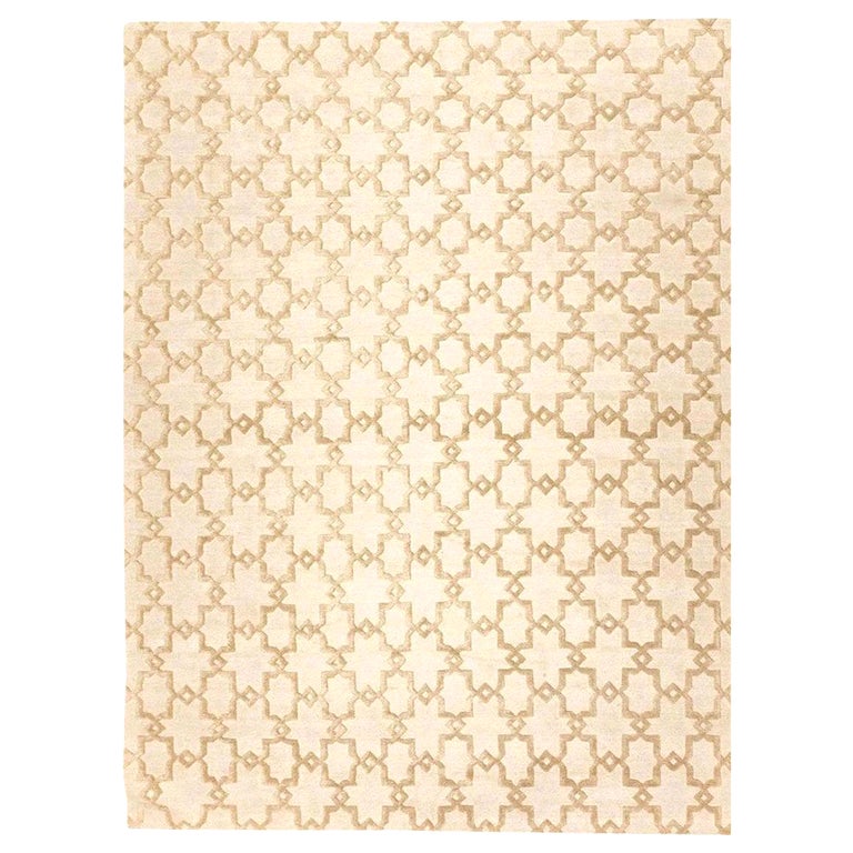 Silk and Wool Beige Handmade Soft Geometric Rug For Sale at 1stDibs