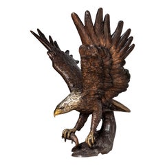 Statue monumentale d'aigle en bronze