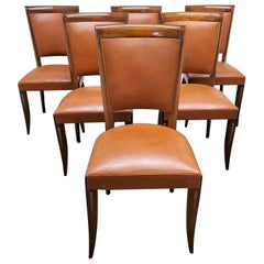 Ensemble de six chaises françaises originales du milieu du 20e siècle avec montures en cuivre