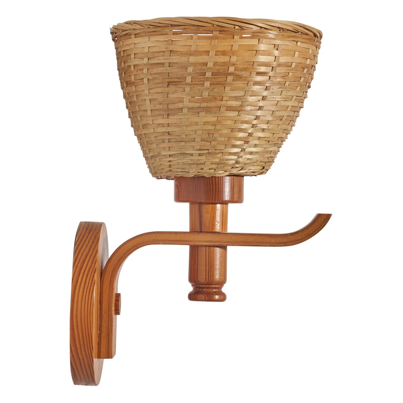 Lampada da parete di design svedese, pino, rattan, Svezia, anni '70