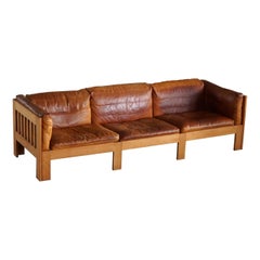 Dänisches Mid-Century-Sofa aus patiniertem Leder, Gestell aus Eiche, von Tage Poulsen, 1960er Jahre