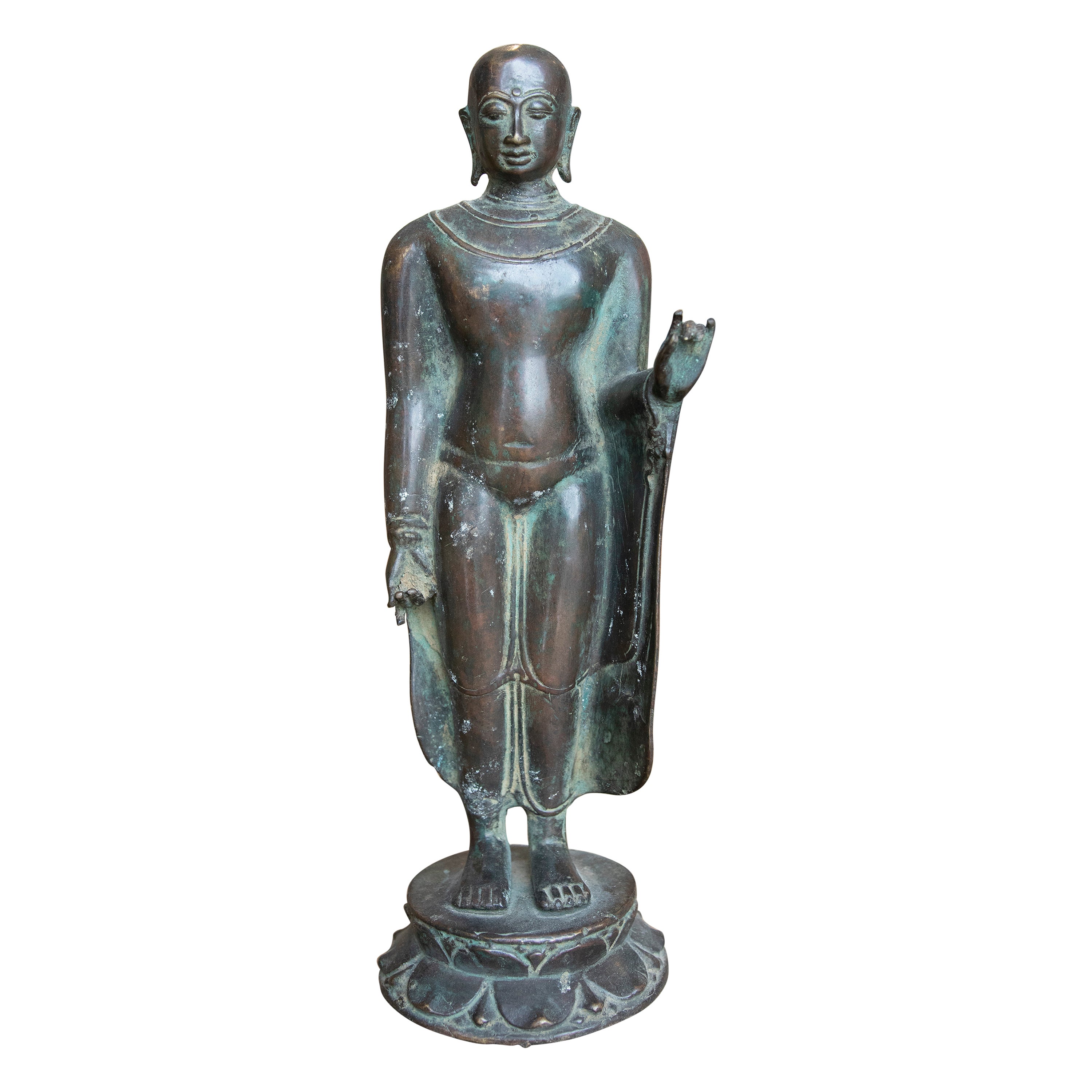 Bronzeskulptur eines stehenden Buddha aus den 1970er Jahren auf einem Lotusblumensockel 