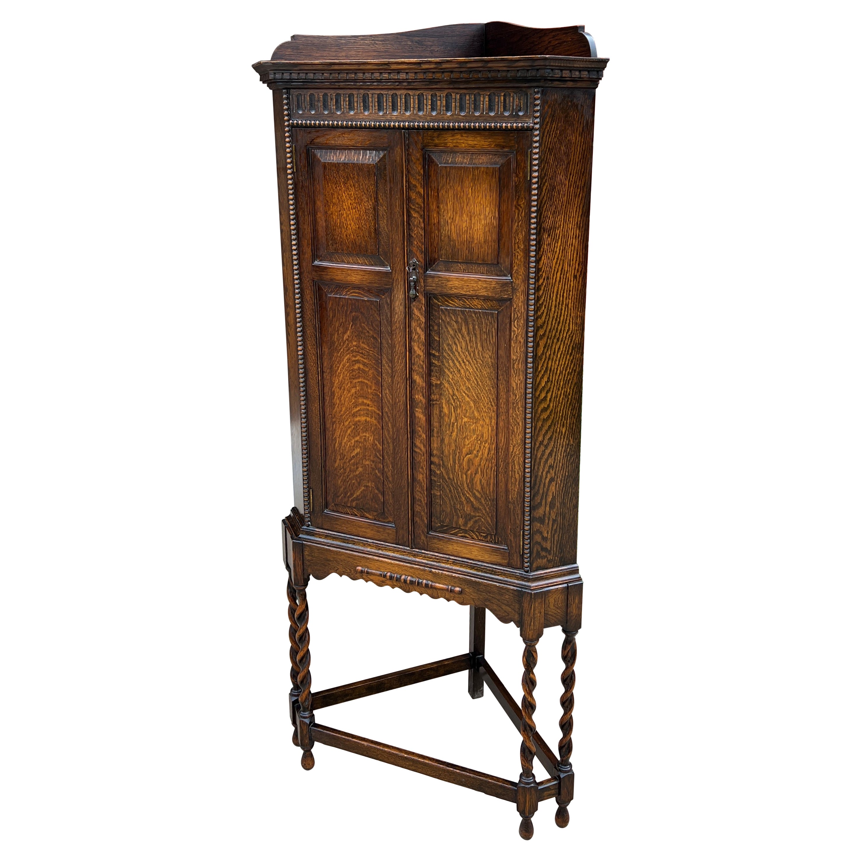 Antique English Corner Cabinet Cupboard Barley Twist Tiger Oak Jacobean, c. 1920