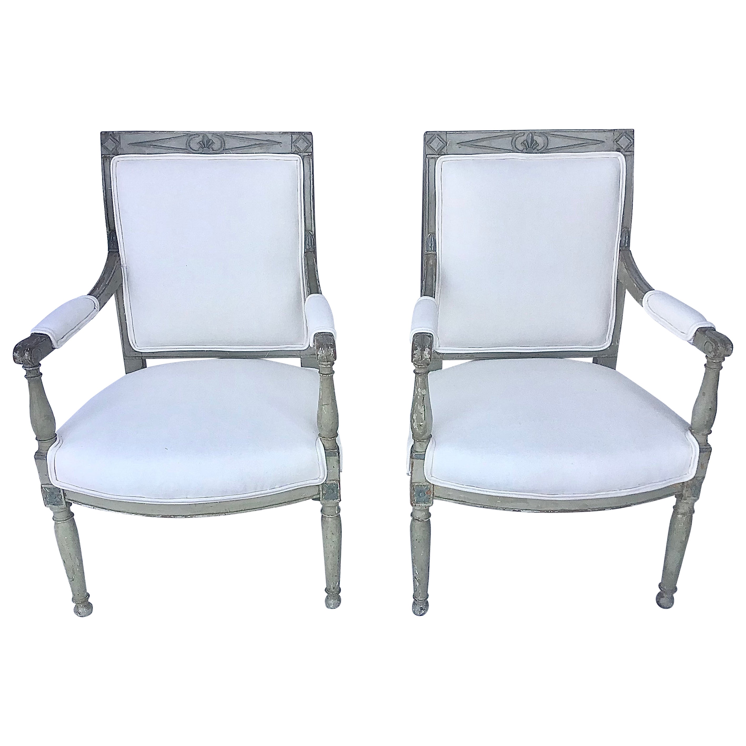 Paire de fauteuils de style Directoire franais du XVIIIe sicle en vente