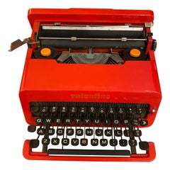 Vintage Olivetti "Valentine" Typewriter