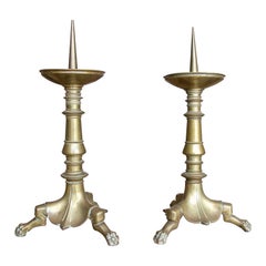 19th Century Spanish Pair of Bronze Candlesticks with Lion's Claws