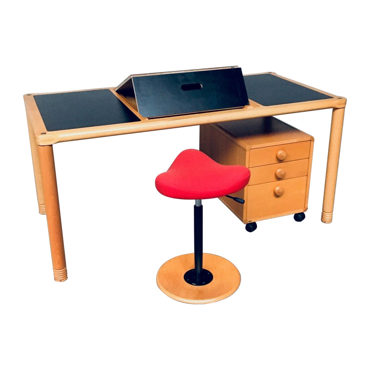 Scandinavian Ergonomic Design Writing Desk and Stool, Stokke, 1980's