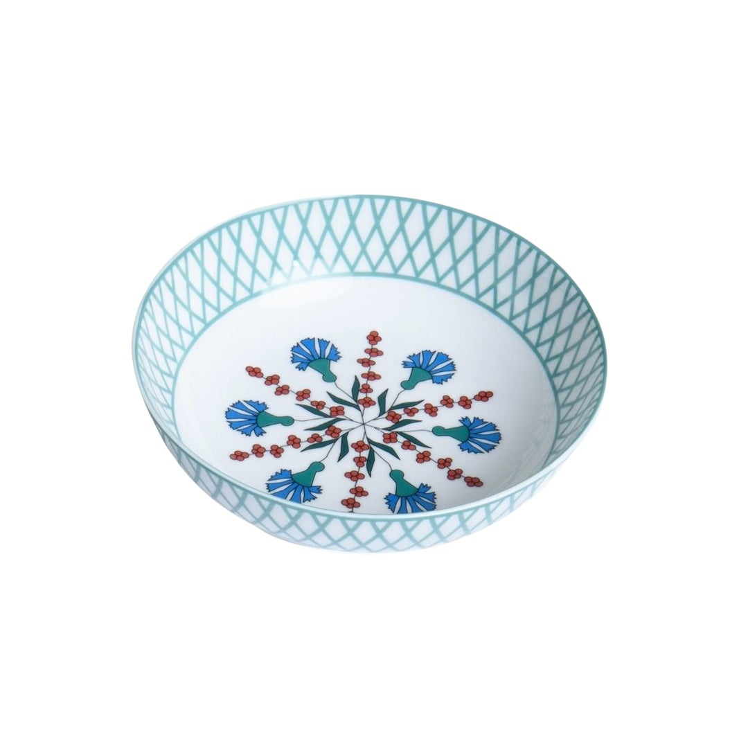 Dig plate Volutes collection Maison Manoï Limoges porcelain For Sale