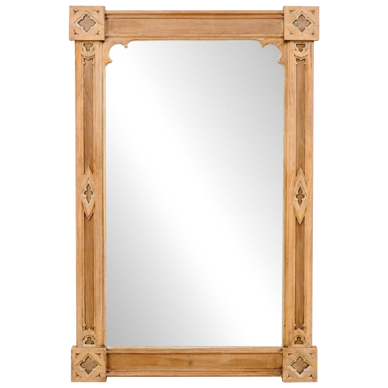 Miroir rectangulaire anglais néo-gothique en bois sculpté, XIXe siècle