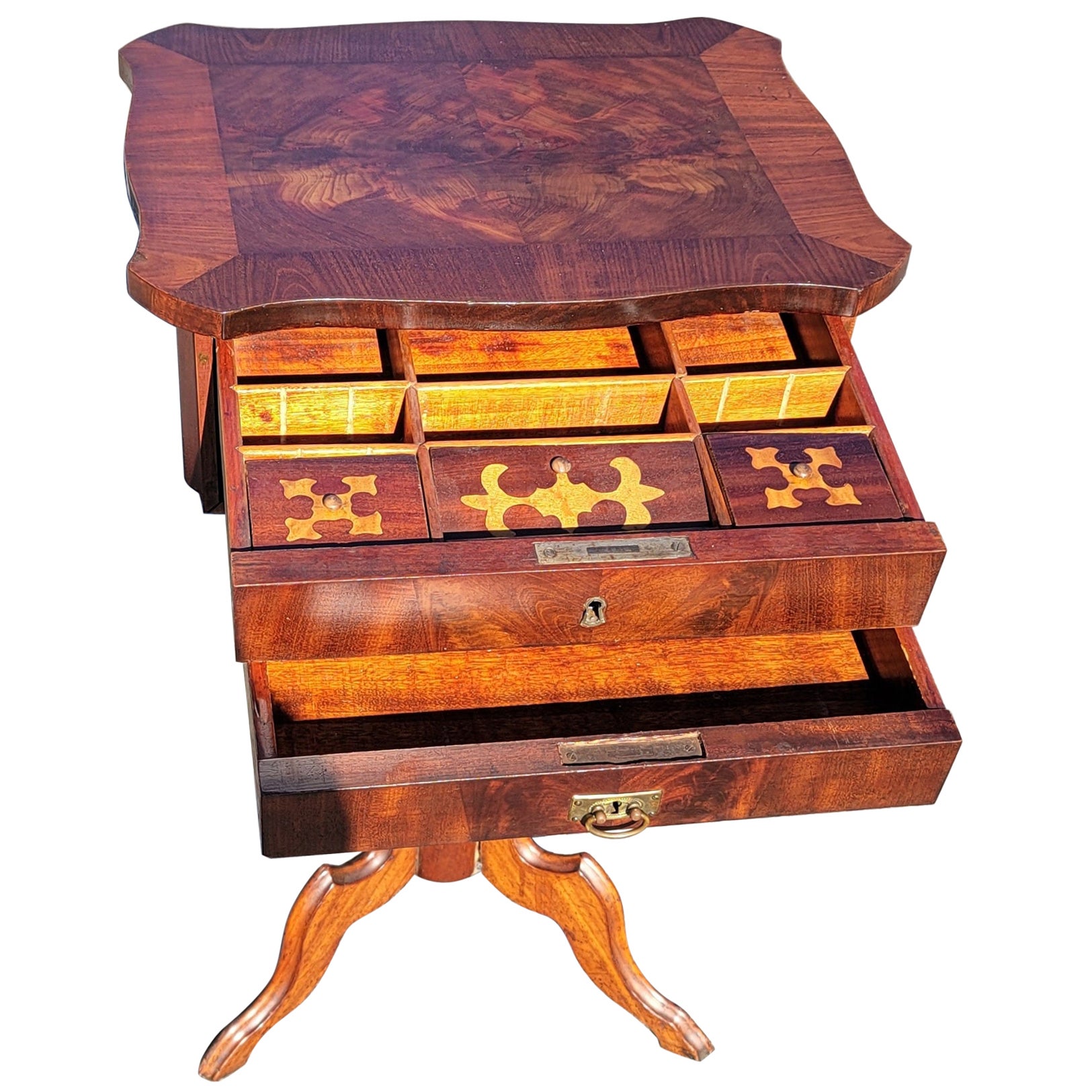 Tavolino a 2 cassetti con piedistallo in mogano Biedermeier, 1840 ca.