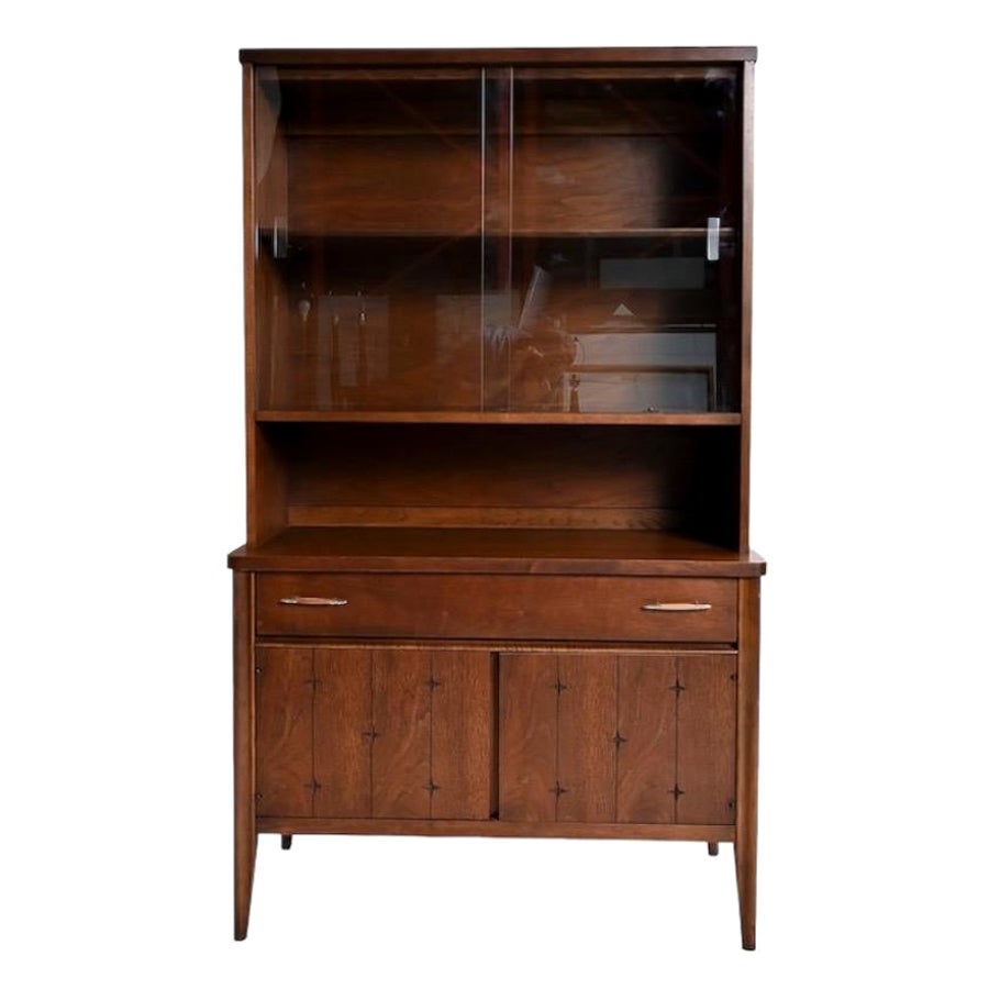 Vintage Mid-Century Modern Display Hutch Cabinet or Buffet by Broyhill