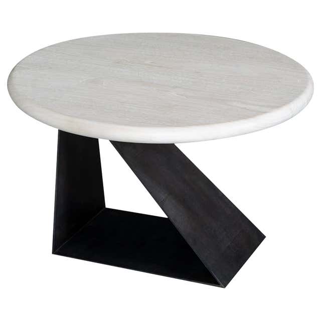 Z4 Short Display Table For Sale at 1stDibs