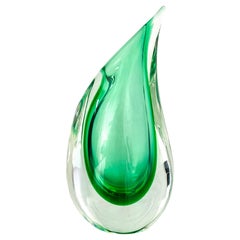 Vase à bourgeons en verre de Murano vert avec motif de pointe de flamme signé Luigi Onesto, années 1970
