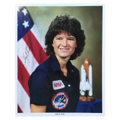 Photo signée Sally Ride Nasa - 1ère femme américaine dans l'espace