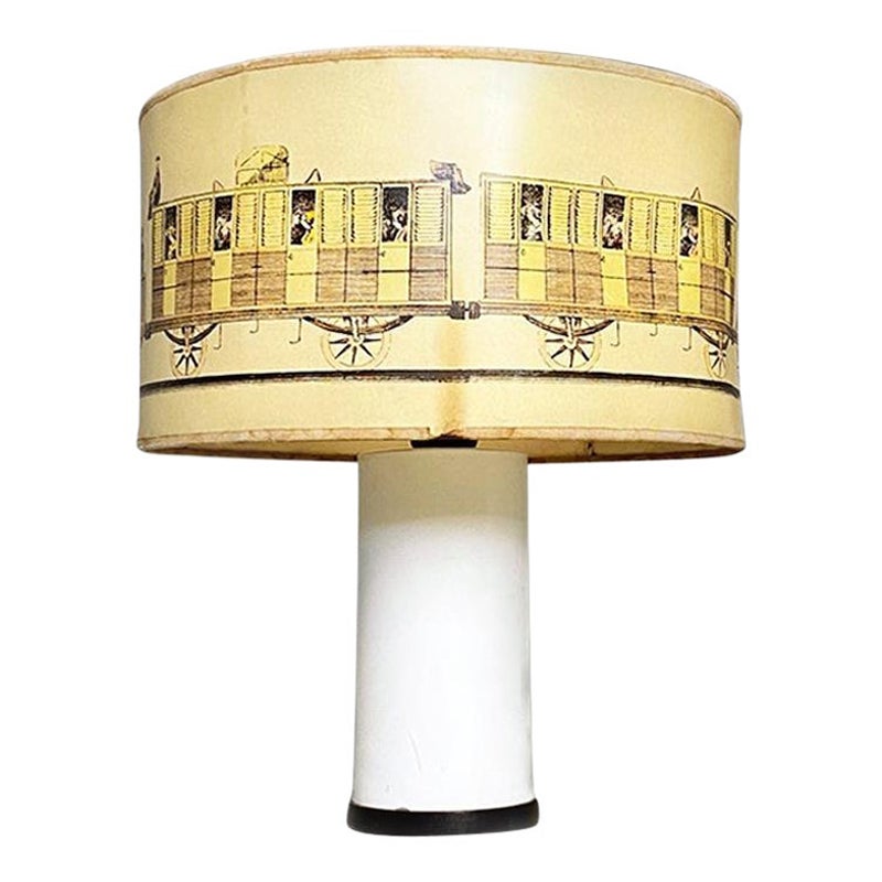 Moderne italienische Tischlampe aus Metall und Pergament im Stil von Fornasetti, 1960er Jahre
