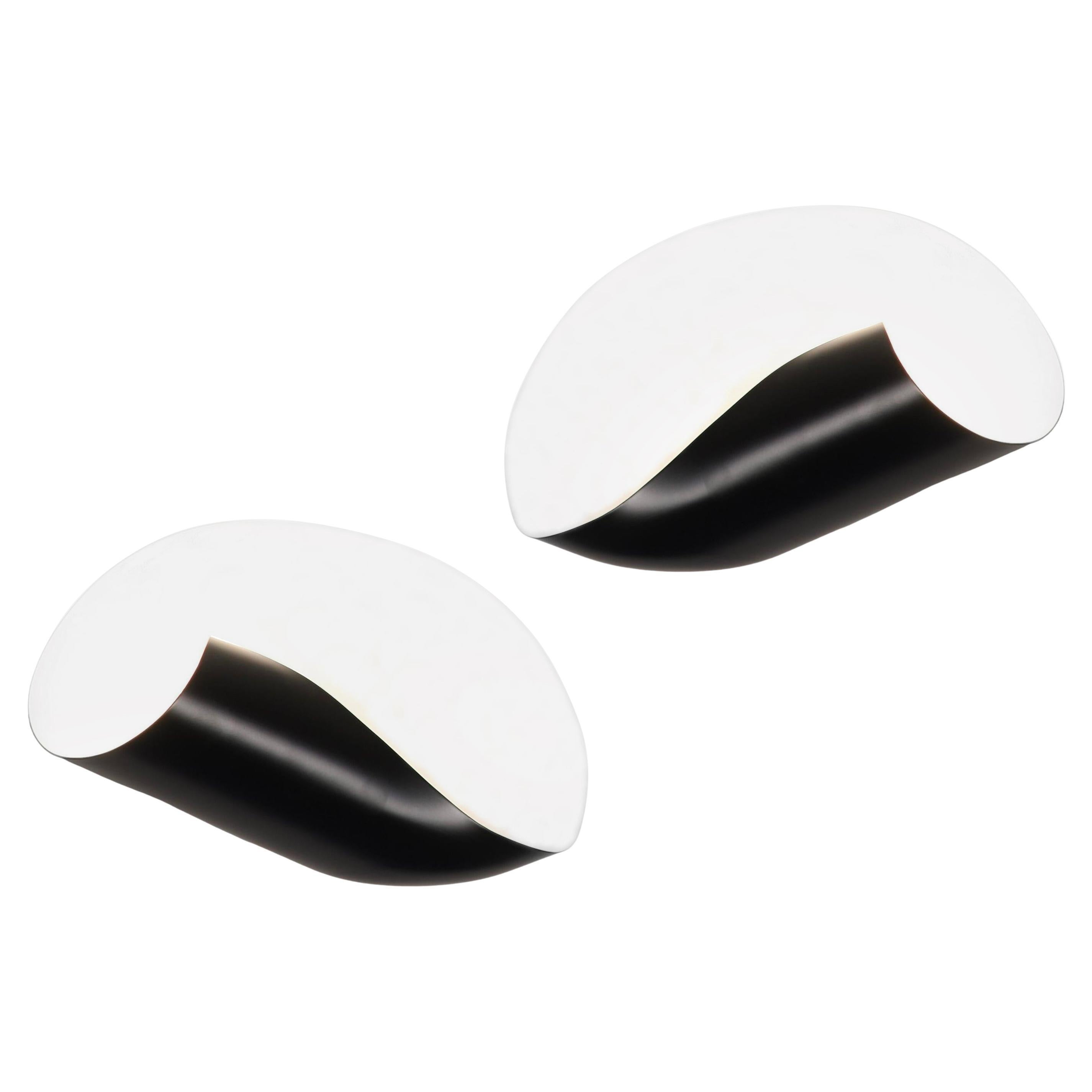 Pair of Serge Mouille 'Conche' Wall Lamps in Black For Sale