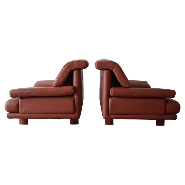 Pair of Post-Modern Leather Lounge Chairs For Sale