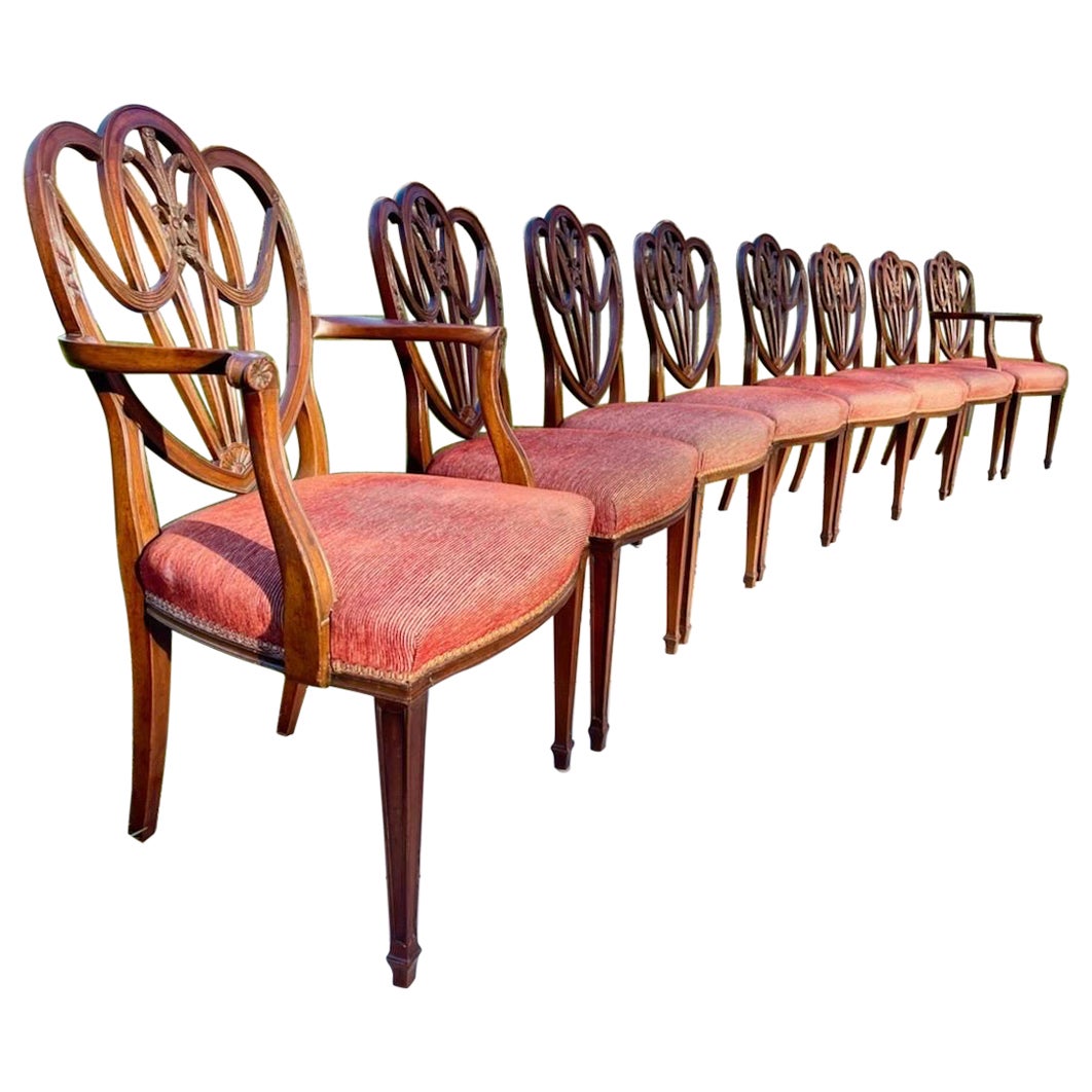 Ensemble de 8 chaises de salle à manger anglaises de style Hepplewhite