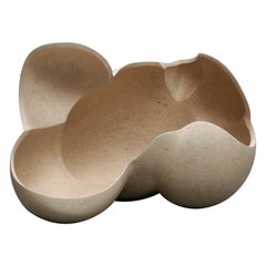 Zoë Powell, Keramisches Gefäß 01, Magnolia Serie, 2021