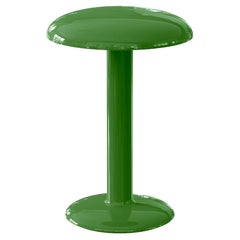 Gustave Residential Tischleuchte in Grün lackiert