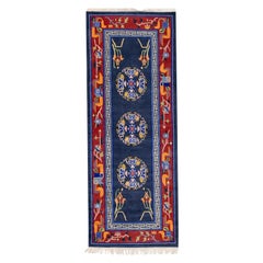 Tapis Art déco vintage en laine chinoise bleue fait à la main avec motif de médaillon