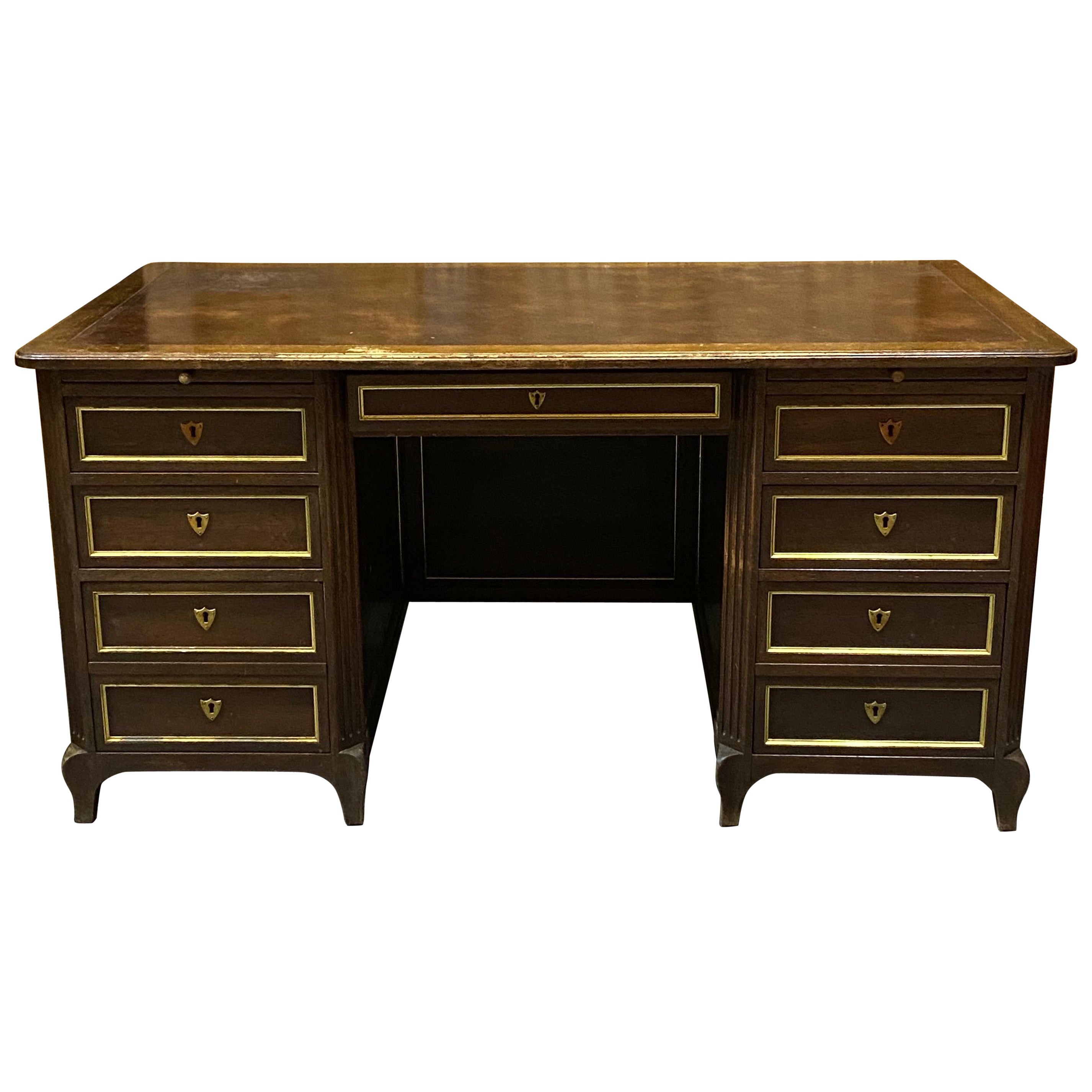 Bureau de style Directoire français du 20e siècle en acajou et laiton de W & J