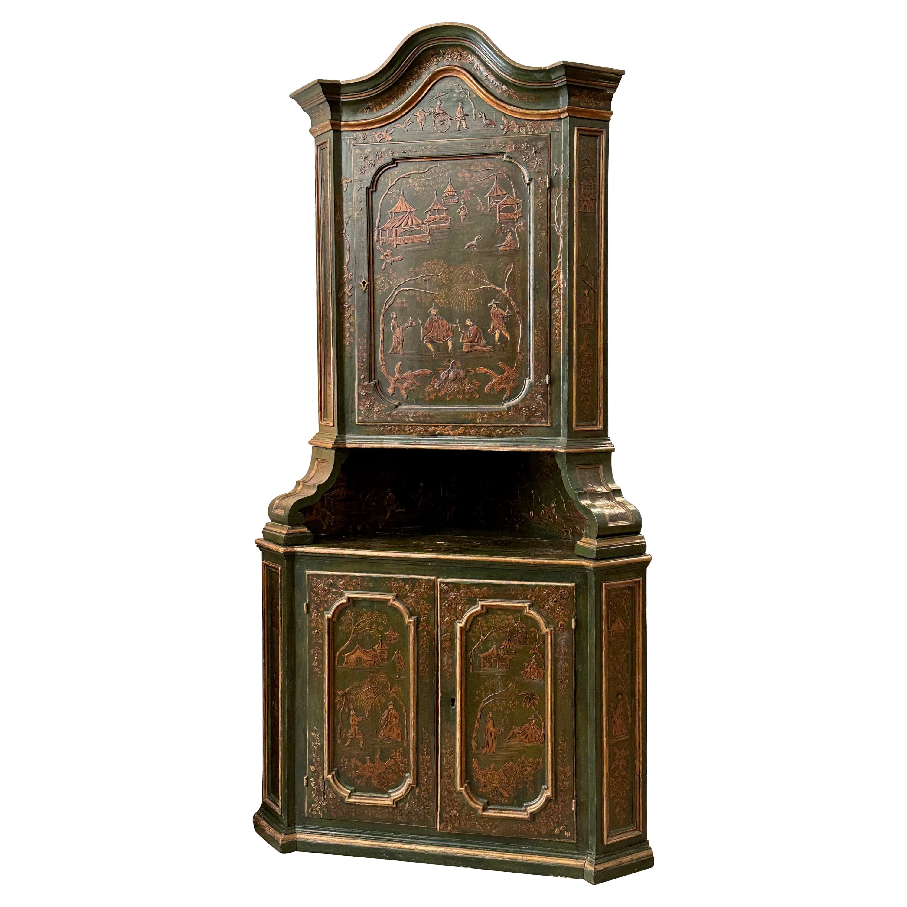 19th Century Italian Green Chinoiserie Decorated Corner Cabinet For Sale