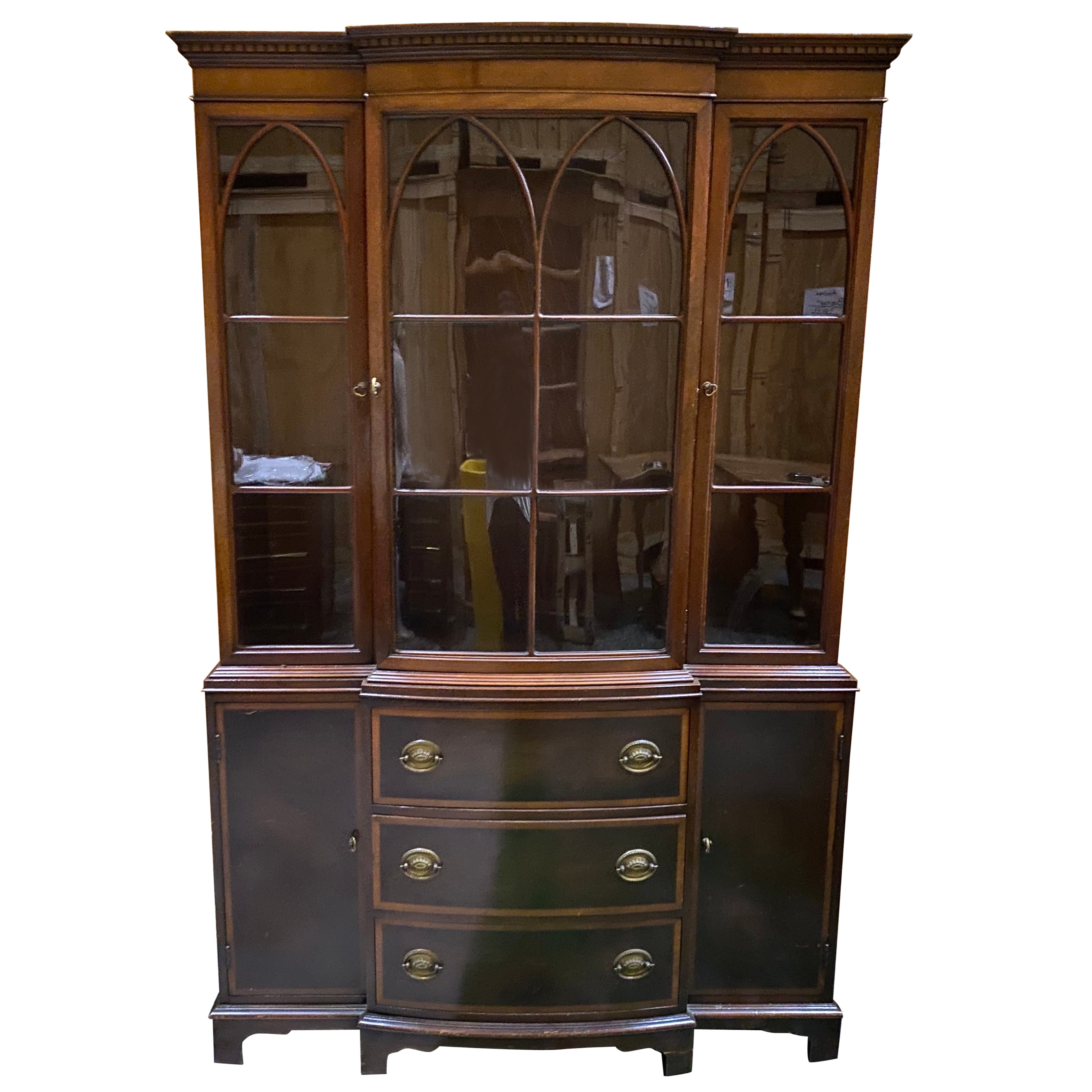 Mahogany Georgian Style Bowfront Bookcase by Fancher Furniture Co For Sale