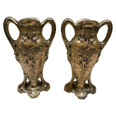 Paire de vases Art Nouveau en fer forgé, par Dagobert Peche