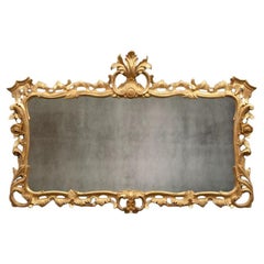 Antique Mirror en bois doré sculpté dans le style Antique Revival, vers 1860