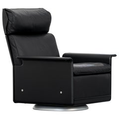 Dieter Rams, 620 Lounge Chair - rare base pivotante de Vitsœ en cuir noir, 1962
