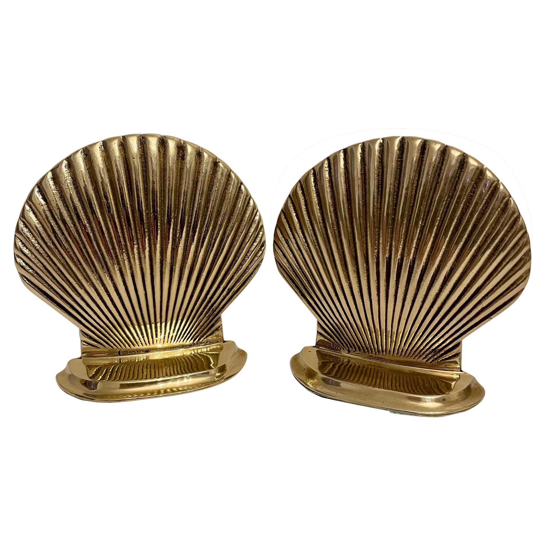 Vintage Brass Clam Shell Seashell Bookends For Sale