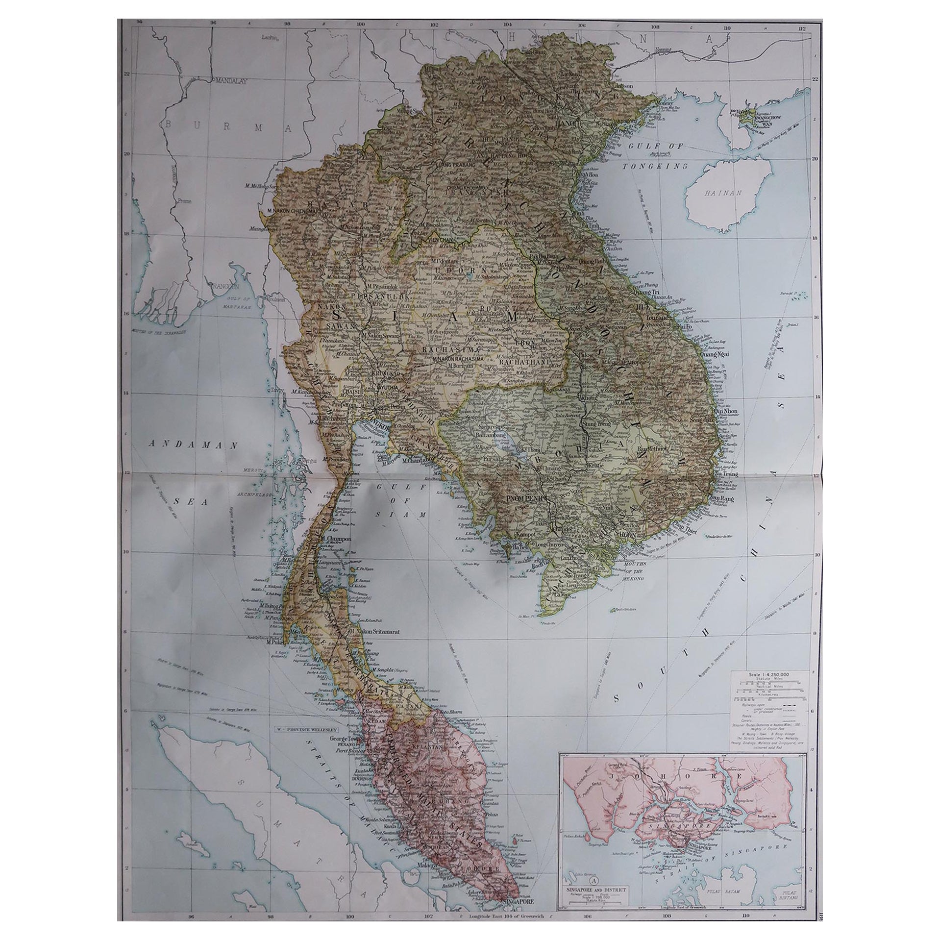 Large Original Vintage Map of S.E Asia, with a Vignette of Singapore For Sale