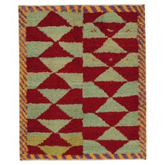 Vintage Tulu Shag Rug en rouge et vert clair motif géométrique
