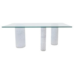 Table de salle à manger italienne du XXe siècle en marbre blanc et verre de Massimo Vignelli