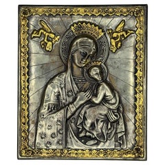 Icône russe de la Madonna et du Child en métal repoussé, début du 20e siècle