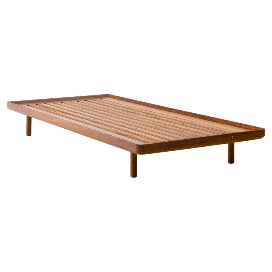 Midcentury Brazilian Rosewood Luxor Daybed by Sergio Rodrigues, 1962 For Sale