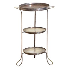 Table à trois niveaux en métal argenté et en chêne de style Art nouveau français, fin du XIXe siècle