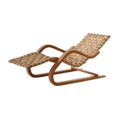 "39" Chaise Longue del diseñador finlandés Alvar Aalto diseñada en 1936-1937, Artek
