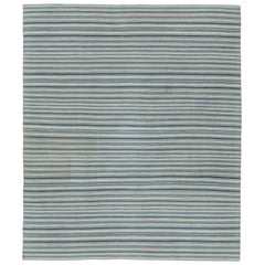 Shahsavan Persischer Jajim-Kelim in Blau und Weiß gestreiften Streifen von Teppich & Kilim