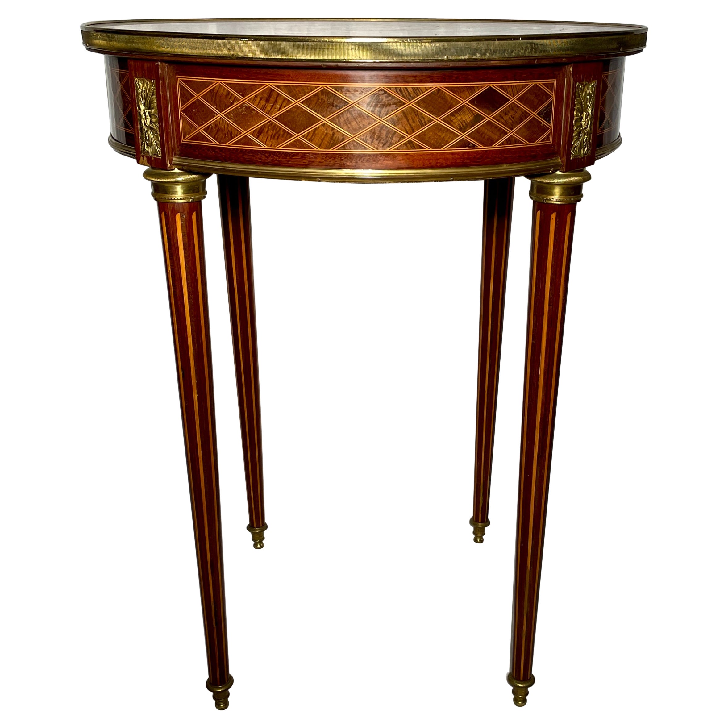 Table bouillotte française du 19ème siècle de style Napoléon III en bronze doré et marbre