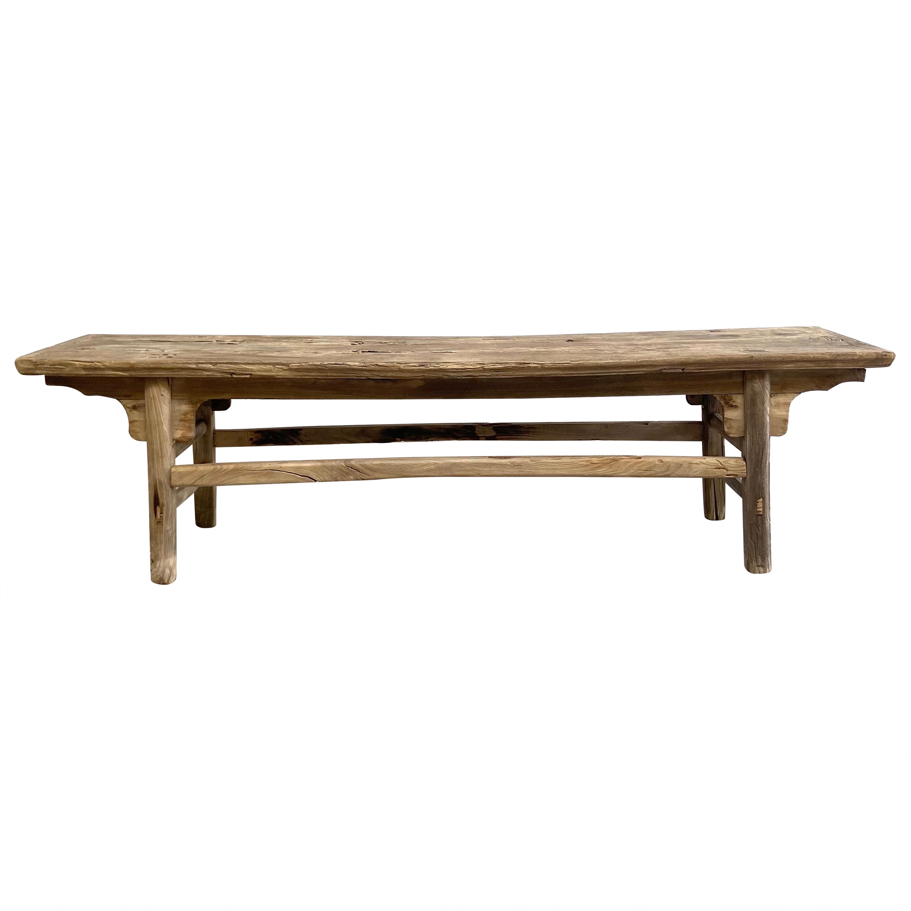Vieille table basse ou banc en bois d'orme-72″. en vente